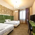 Giulietta Hotel 3*