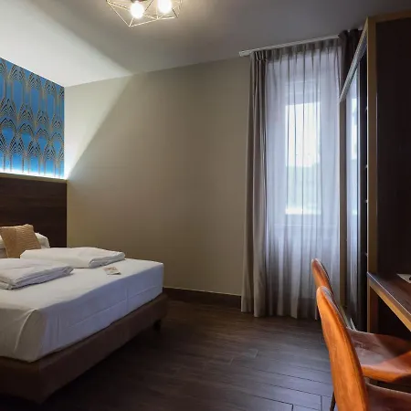 Giulietta Hotel 3*
